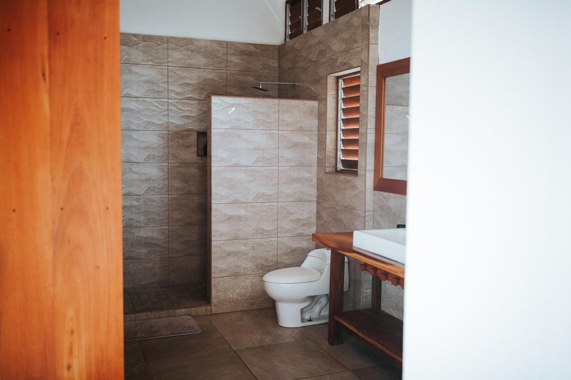 Salvatierra Beachfront Hotel Puerto Coyote Rom bilde