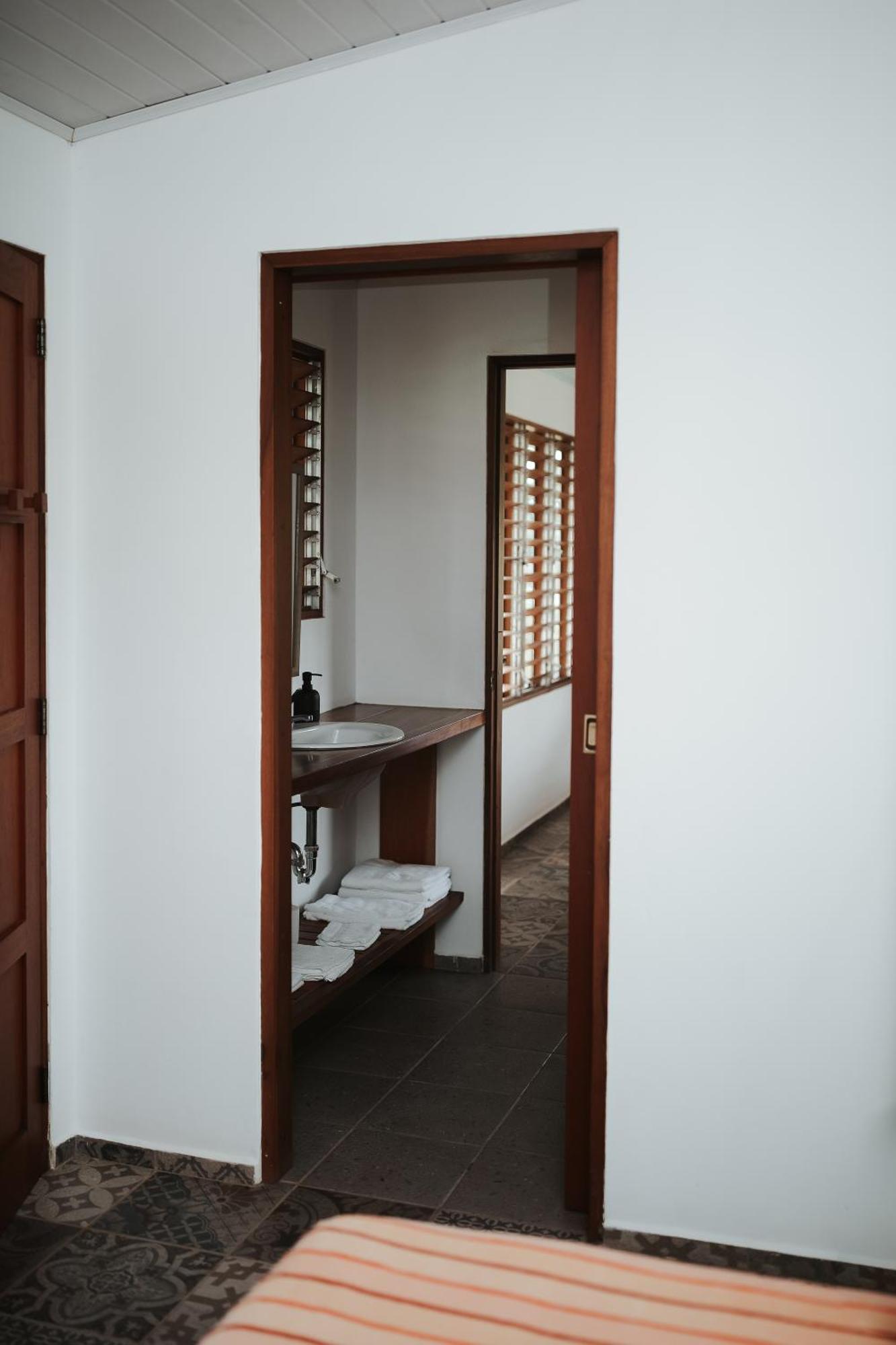 Salvatierra Beachfront Hotel Puerto Coyote Rom bilde